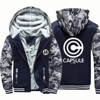 Capsule Corp Fleece Jacka - Dragon Ball Z™