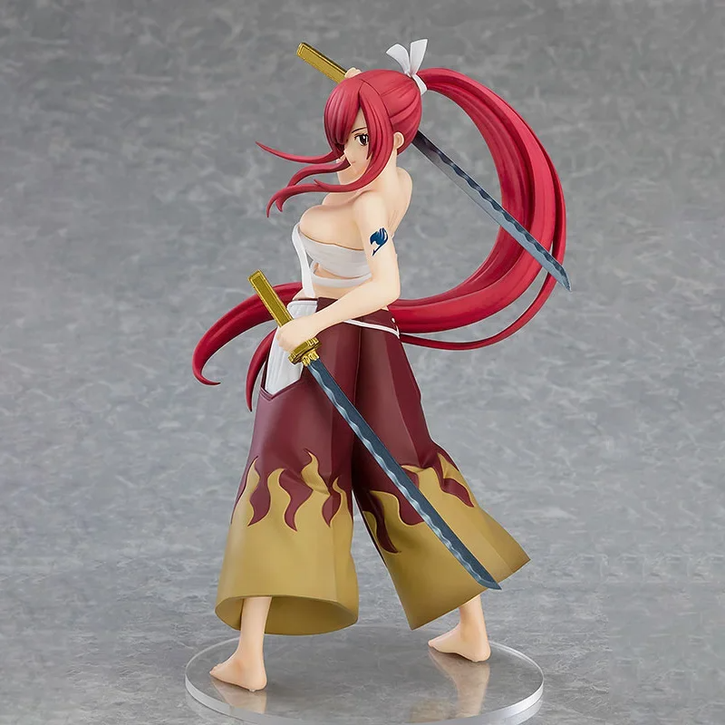 Erza Figur "Hakama-rustning" – Fairy Tail™
