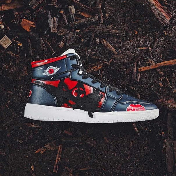Itachi Uchiha Sneakers – Naruto Shippuden™